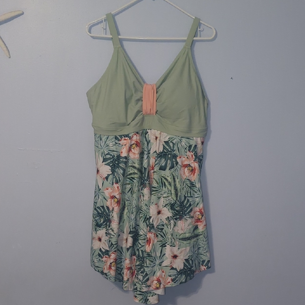 Hanna Nikole Tropical Tankini